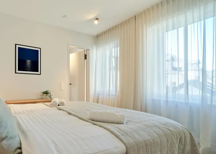 Modernes Flair - Designer-Apartment In Top-Lage - Bis 3 Personen - Wittlich -Zentrum